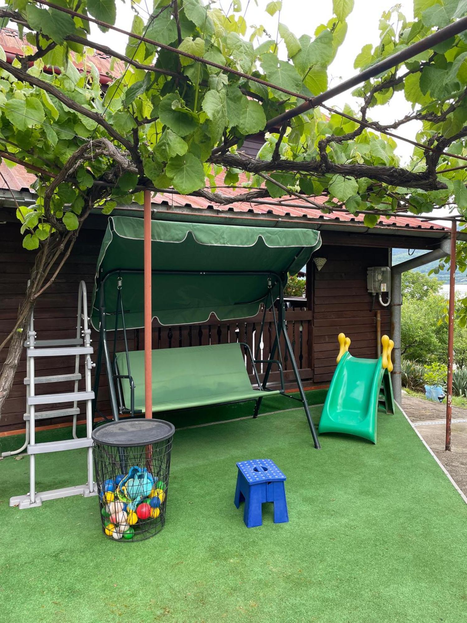 Villa Casa Melania Ieşelniţa Exterior foto
